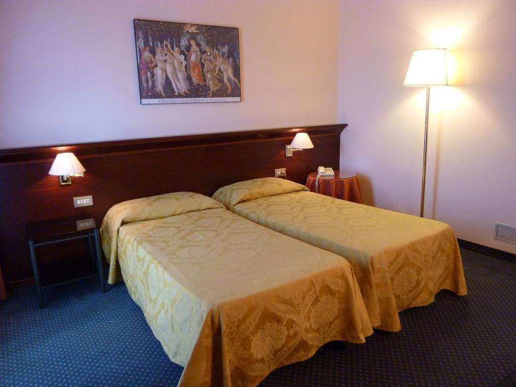 Hotel Torretta Montecatini Terme Phòng bức ảnh
